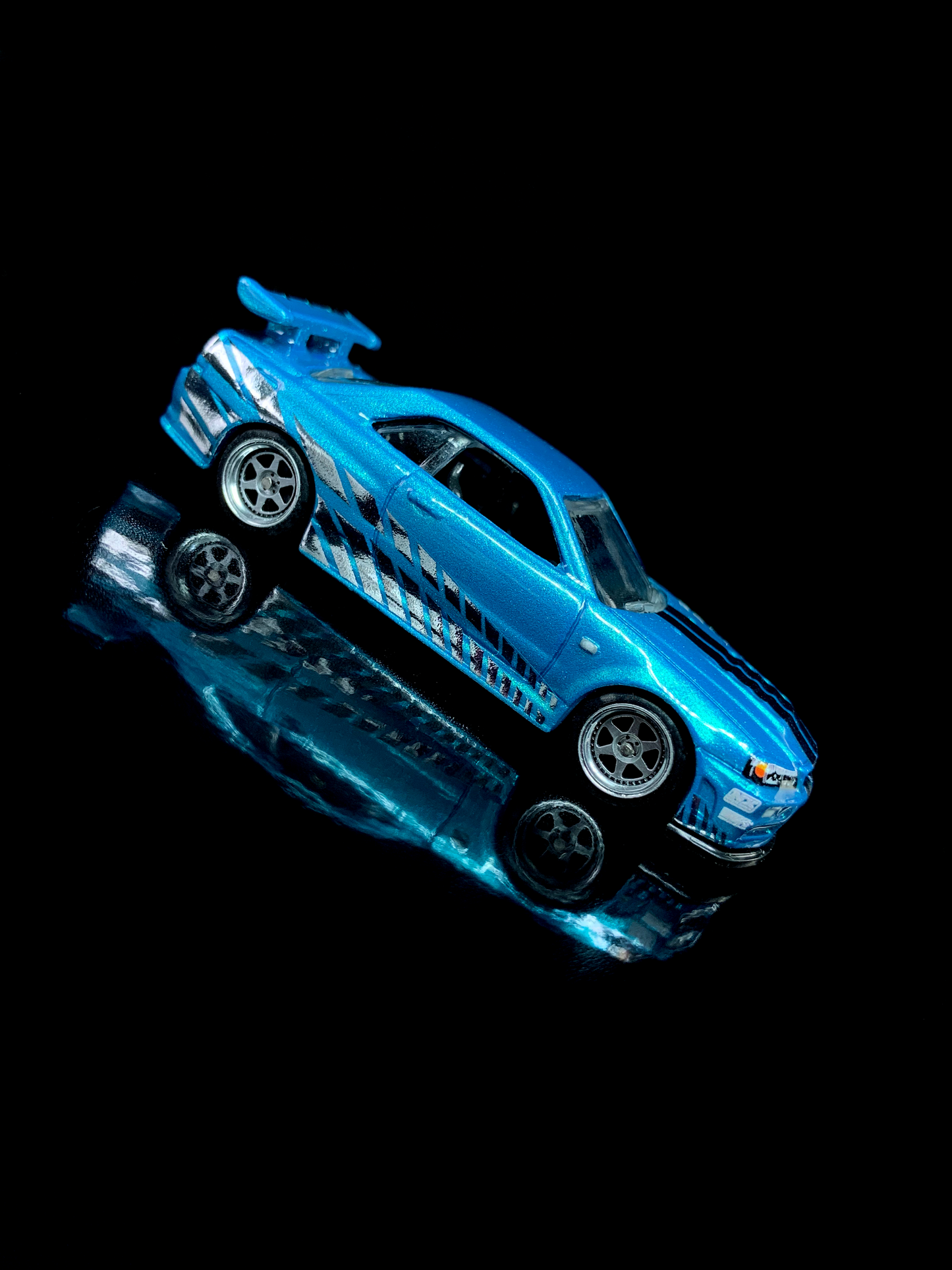 Brian O'conner's Nissan Skyline R34 Reversed Chromy 1:64 Hot Wheels Custom