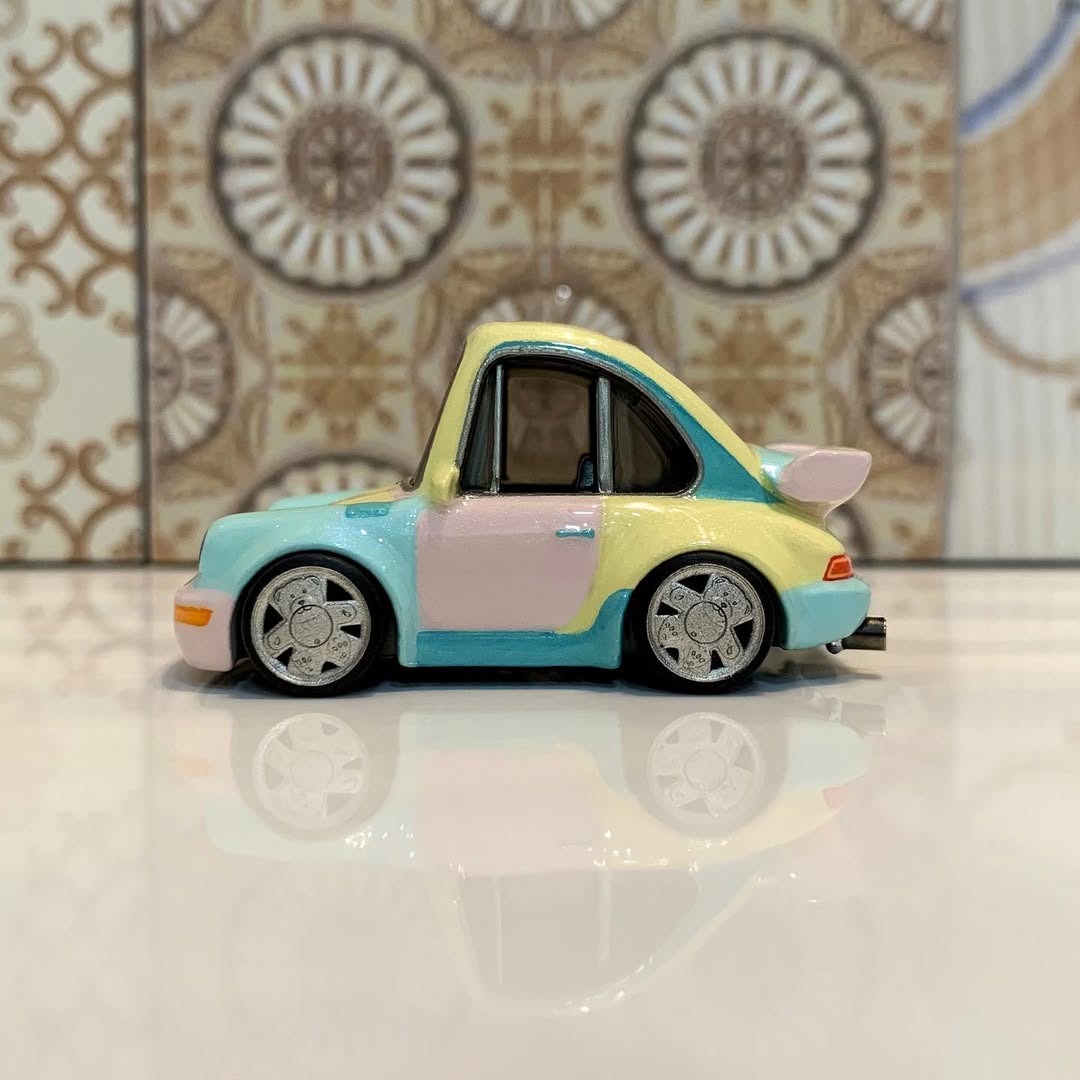 Tuneddington 🧸 Freehand Painted Special Project | Porsche 964 Custom Hot Wheels